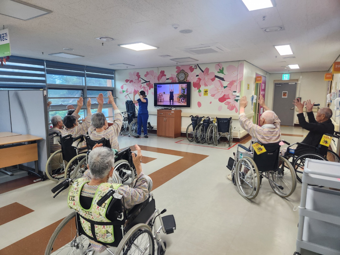 KakaoTalk_20250716_162227189_03